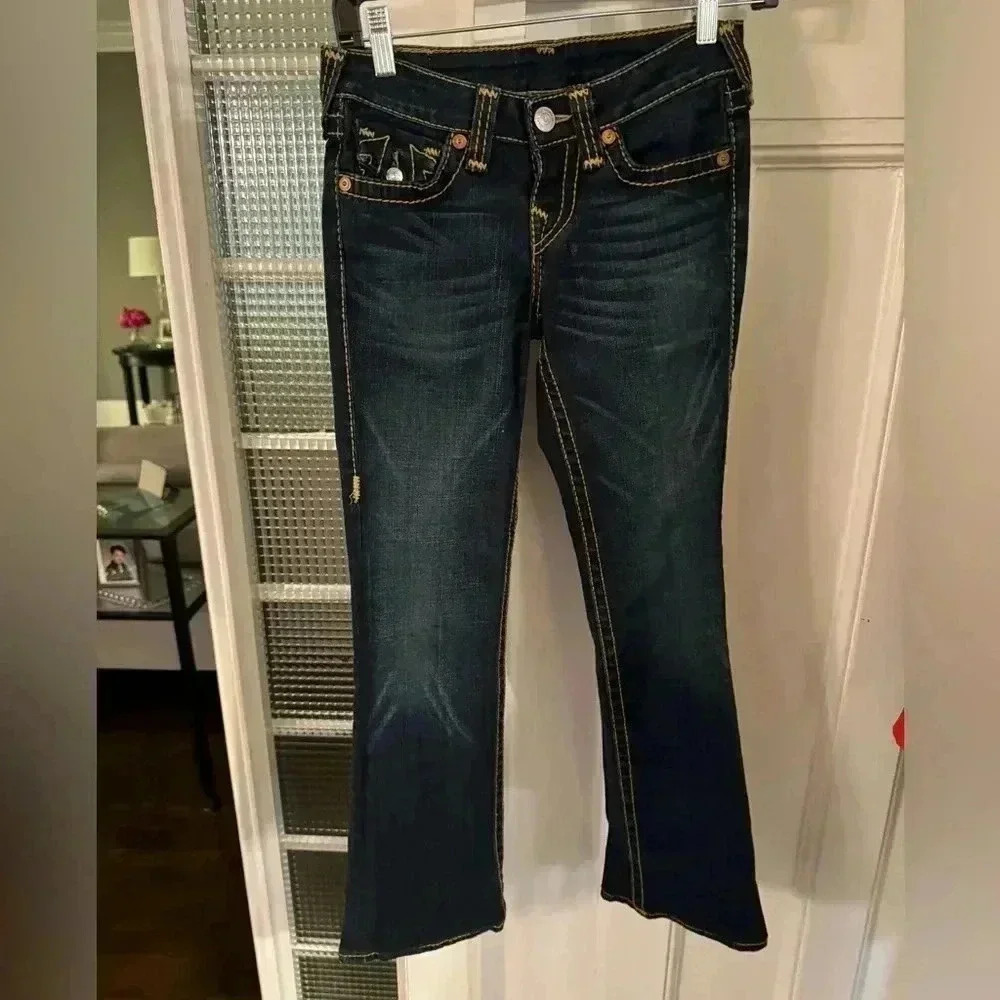 True Religion women’s jeans medium rise boot cut size 26